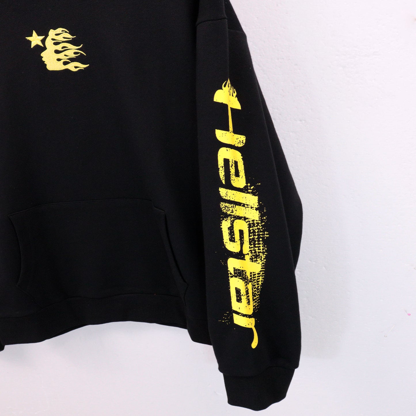 HE Studios 2025 New Hoodie 5658