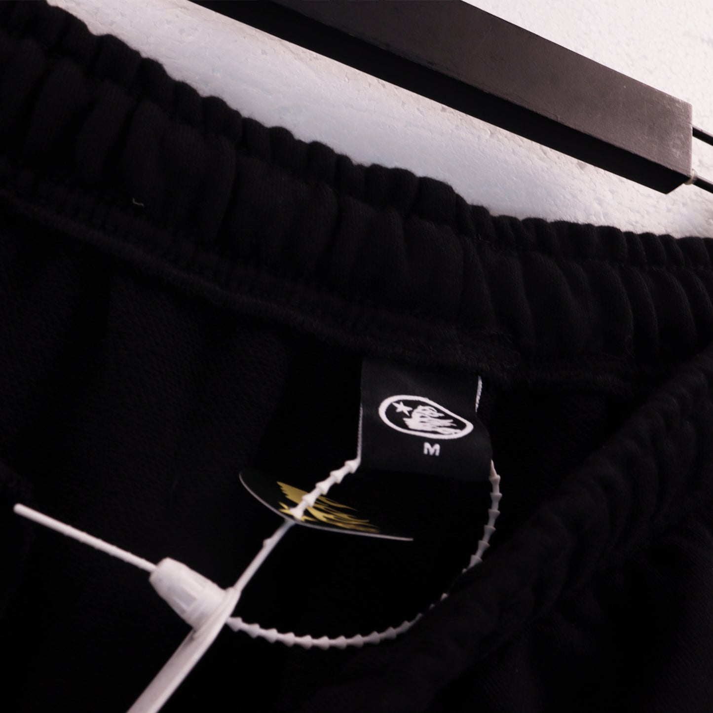 HE Studios 2025 New Hoodie and Pants Set 8133