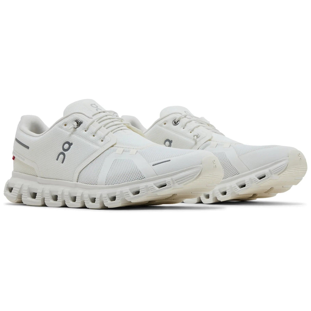 On Cloud 6 Sneakers - Triple White