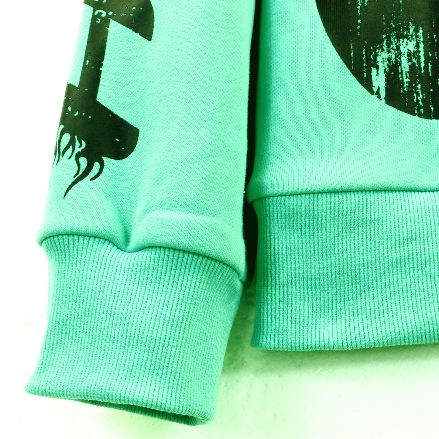 HE Studios 2025 New Hoodie 5636